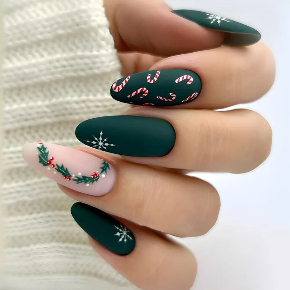 24pcs Christmas False Nails Shiny Green Deer Gift Box Pattern Mid Length Coffin Ballet Fake Nails 2025 New Year Press on Nails